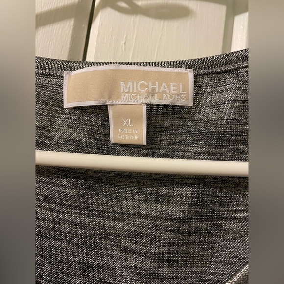 Michael Kors metallic cold shoulder top X-large NWOT - Picture 3 of 5